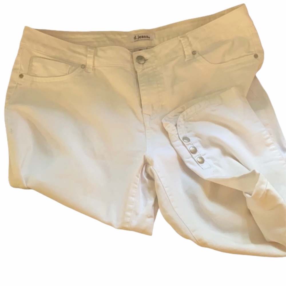 D. Jeans Brand Women’s Jeans in White with Accents
